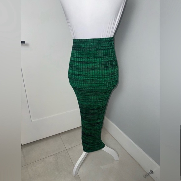 Self-Portrait Buttoned Side-Slit Rib Knitted Midi Skirt in Green - Picture 9 of 12
